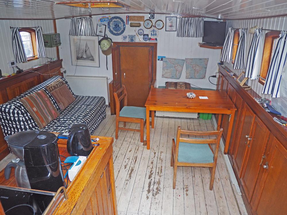 Salon, H&eacute;bergements